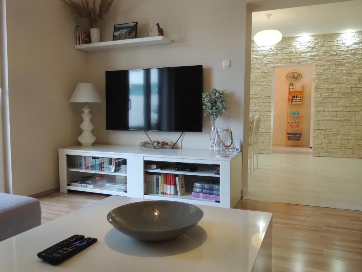 Apartment Ferara Betina  Luaran gambar
